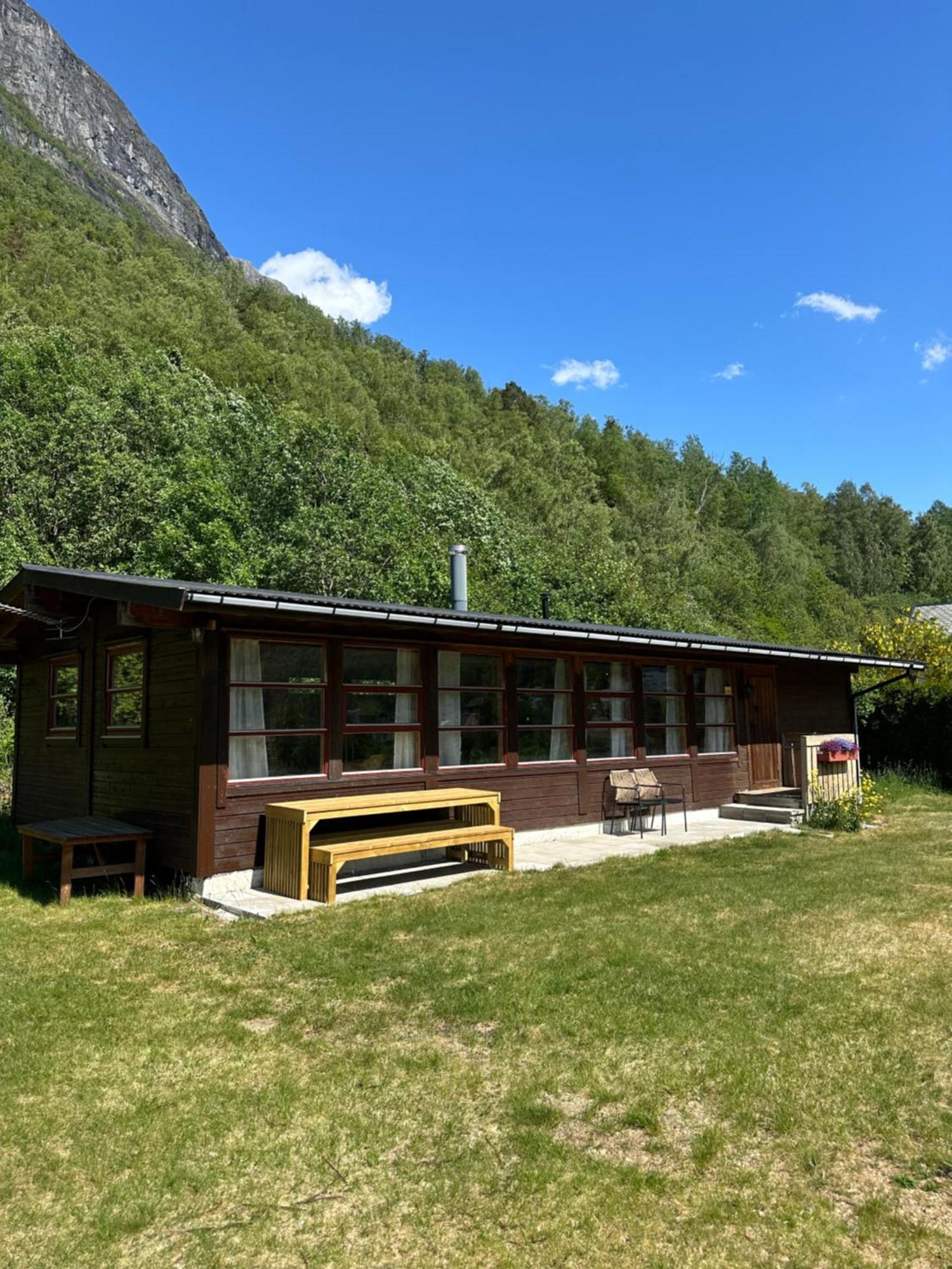 Vollsnes Feriehus Villa Hjelle Bagian luar foto